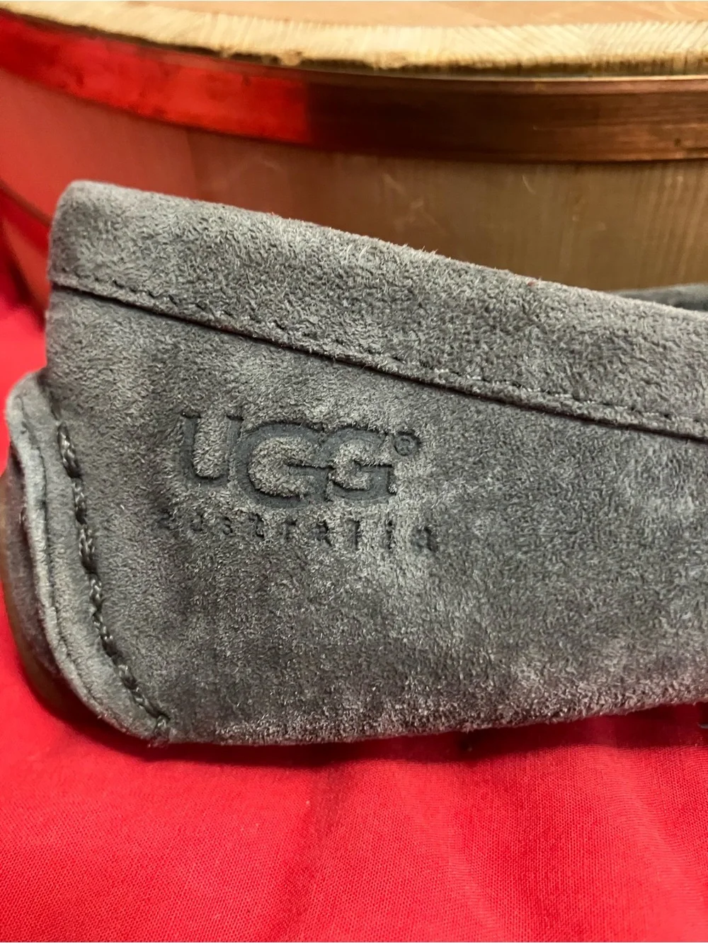 UGG Womens Grey Suede Driving Loafers Size 6.5